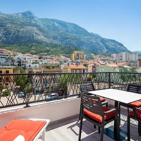 Loriana Family Apartman