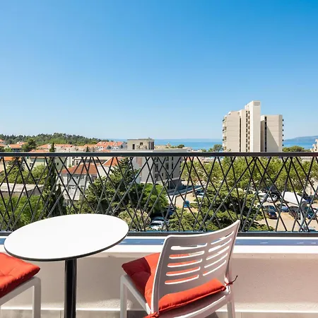 Loriana Family * 마카르스카