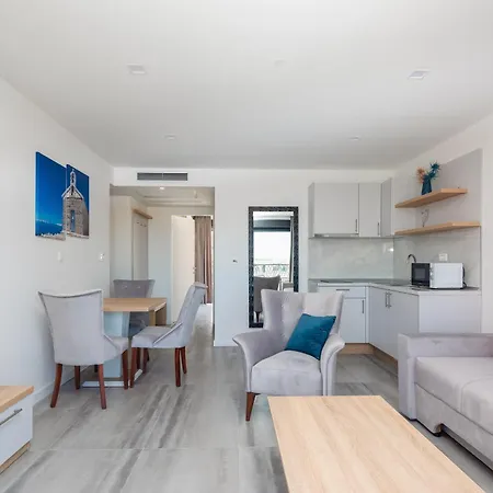 Loriana Family 아파트 *